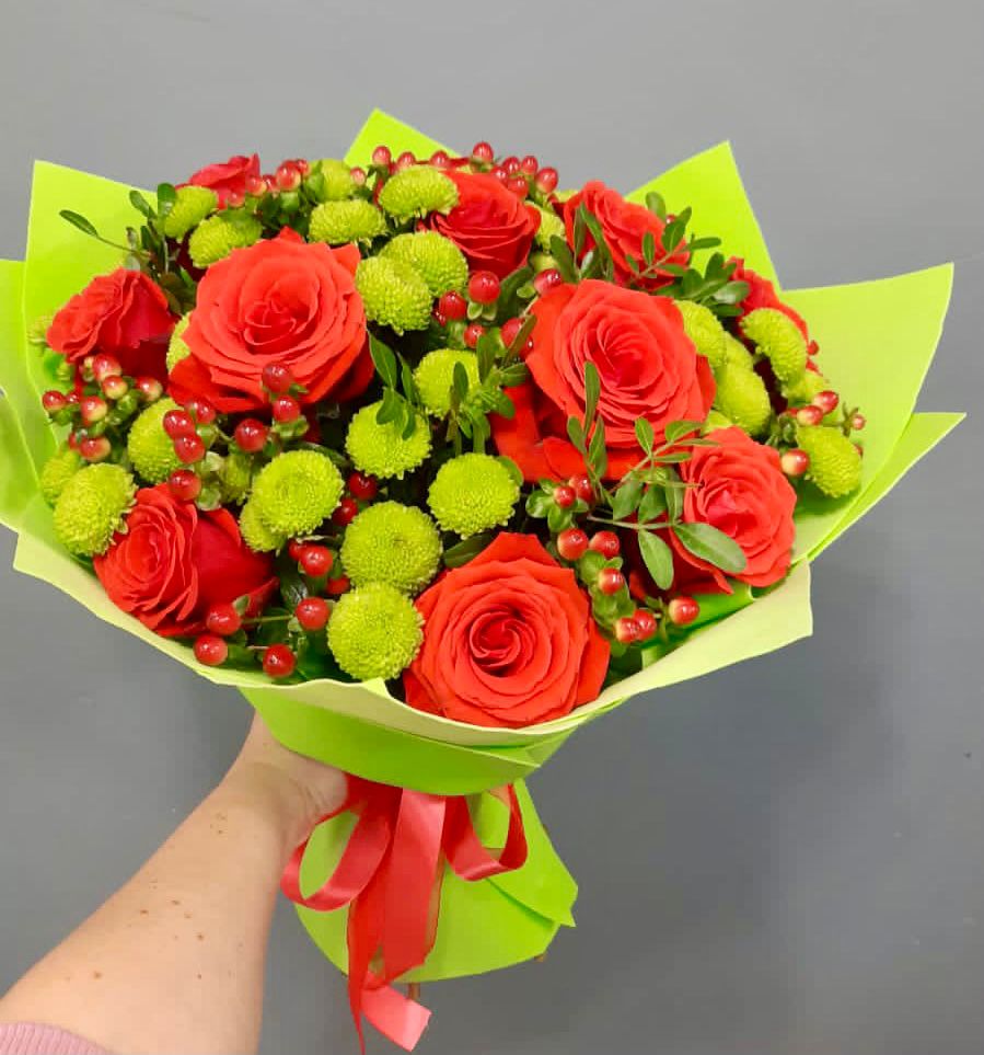 Букет цветов из: Хризантемы и Розы в Иннополисе