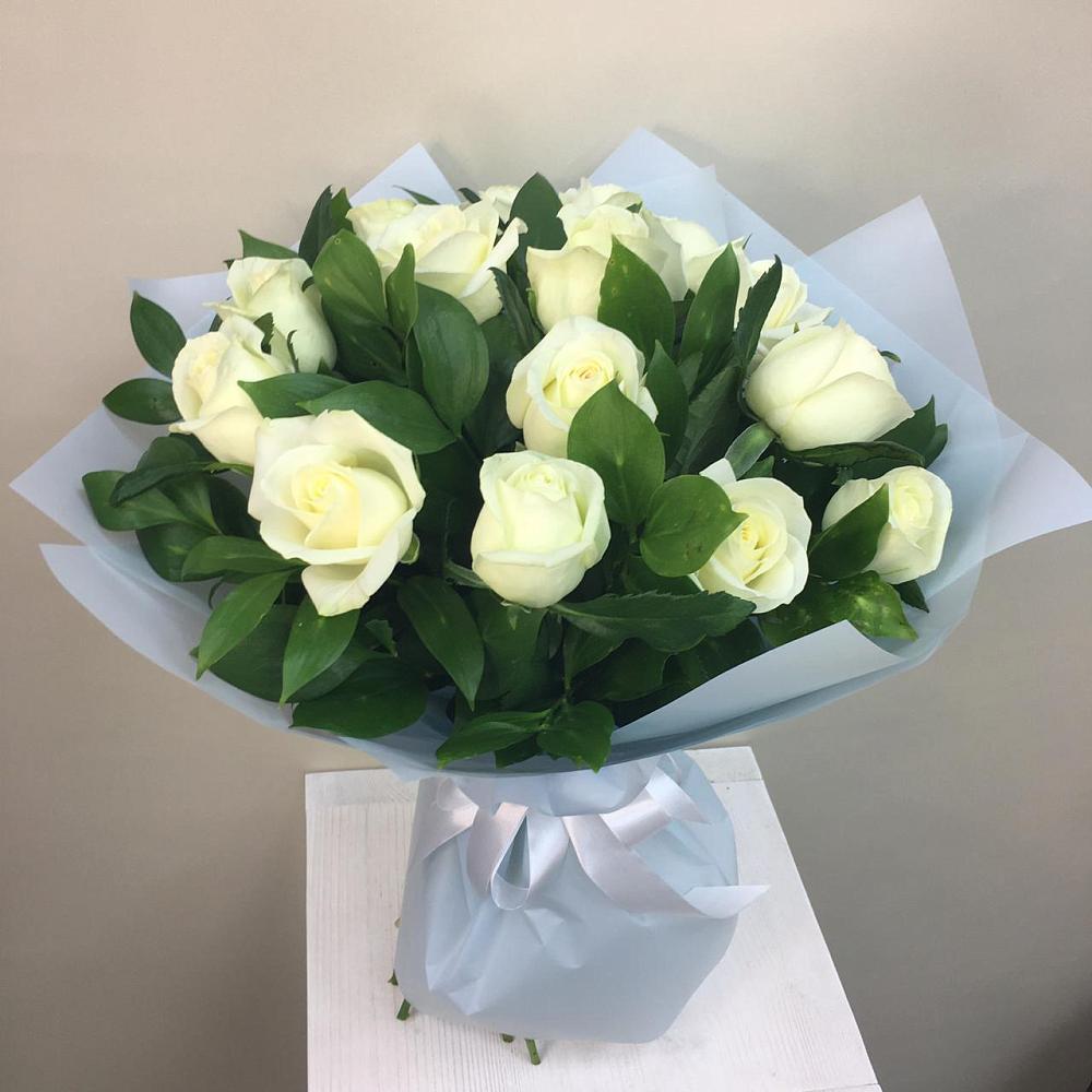 Букет 15 Белых роз Проуд в Иннополисе
