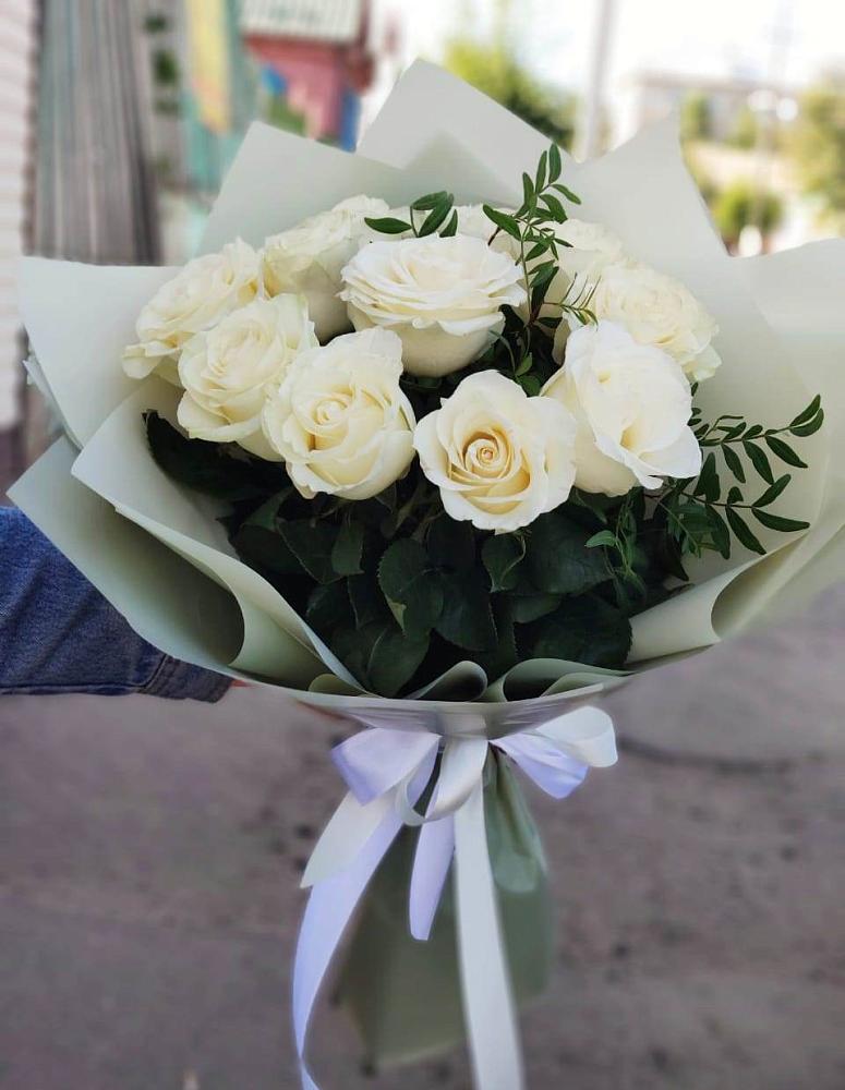 Букет Белые розы Проуд в Иннополисе