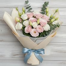 Букет цветов из:  Лизиантусы в Иннополисе