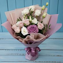 Букет цветов из:  Розы и Лизиантусы в Иннополисе