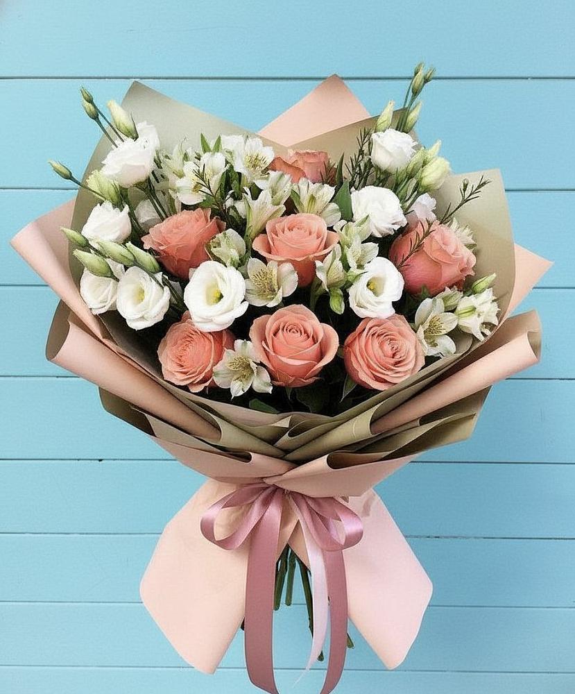 Букет цветов из: Розы, Альстромерии и Лизиантусы в Иннополисе