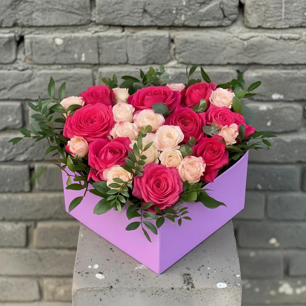 Цветочная композиция из Розы в коробке в Иннополисе