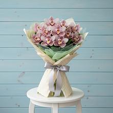 Букет цветов из:  Орхидеи и Розы в Иннополисе