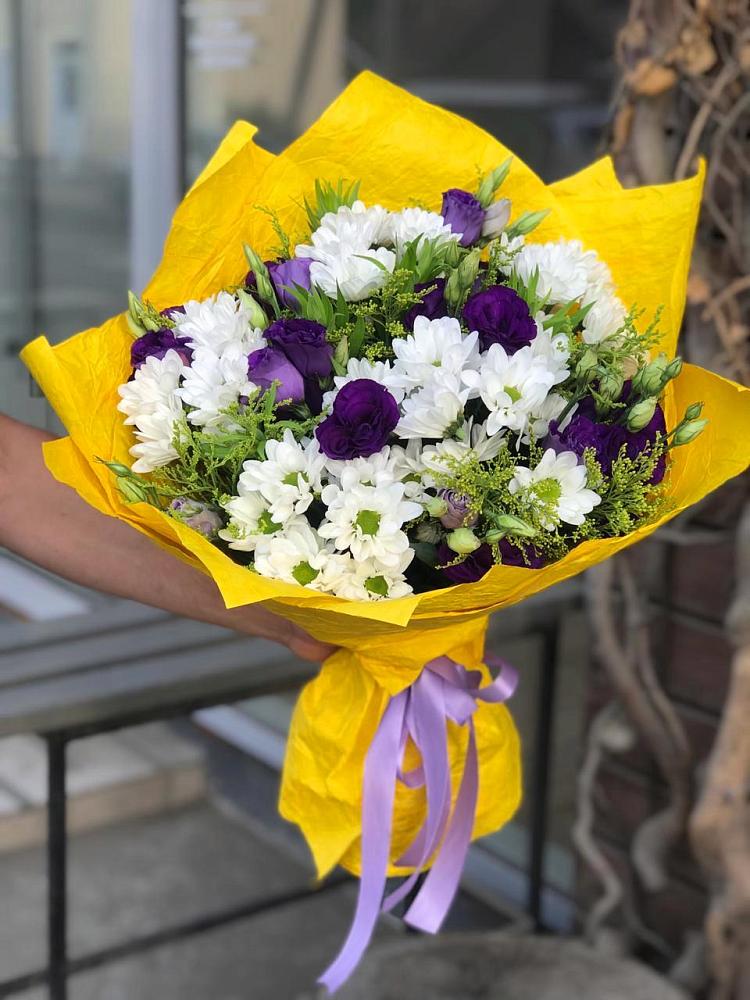 Букет цветов из: Ирисы, Хризантемы и Ромашки в Иннополисе