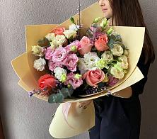 Букет цветов из:  Розы, Лизиантусы и Гвоздики #REPLACE_PRED# Иннополисе