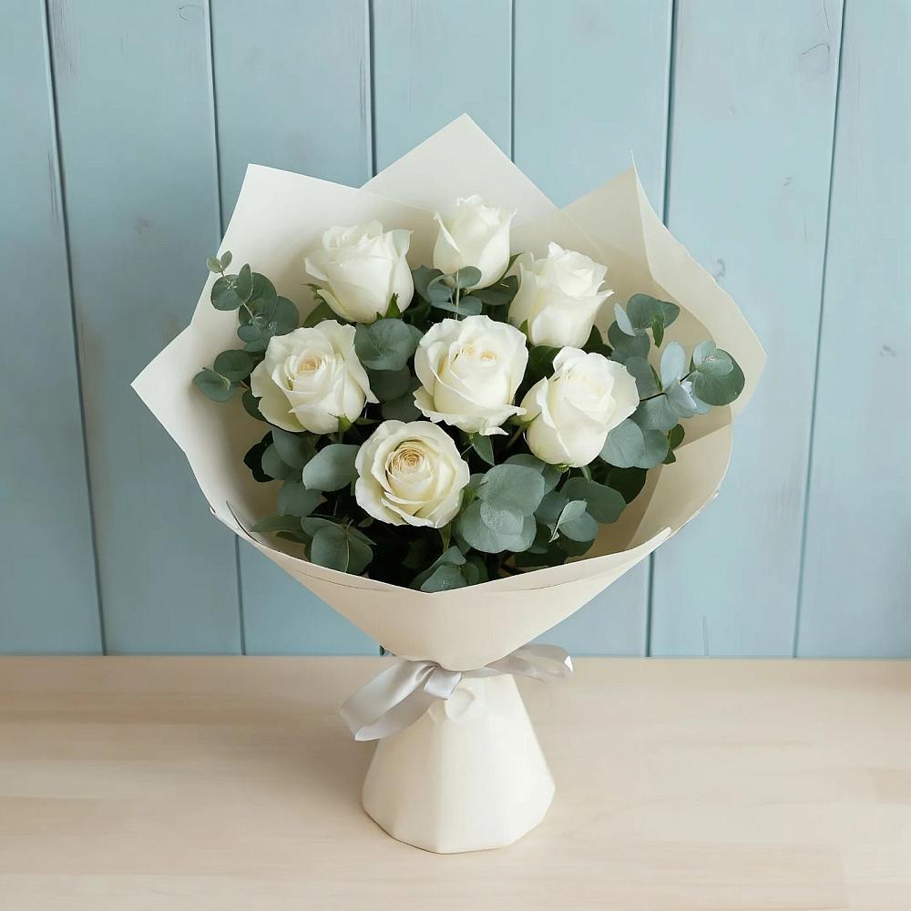 Букет Белые розы в Эвкалипте в Иннополисе