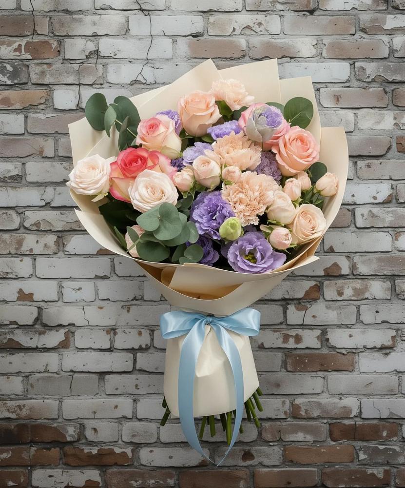 Букет цветов из: Розы, Лизиантусы и Гвоздики в Иннополисе