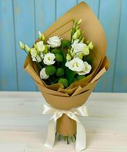 Букет цветов из:  Хризантемы и Лизиантусы в Иннополисе