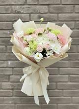 Букет цветов из:  Гвоздики, Розы, Лизиантусы и Хризантемы в Иннополисе