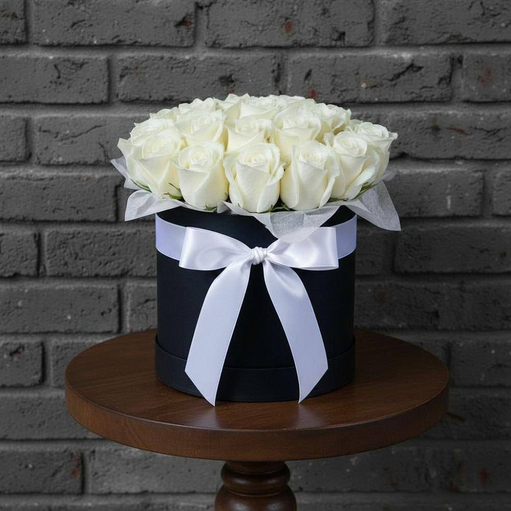 Цветочная композиция из Розы в шляпной коробке в Иннополисе